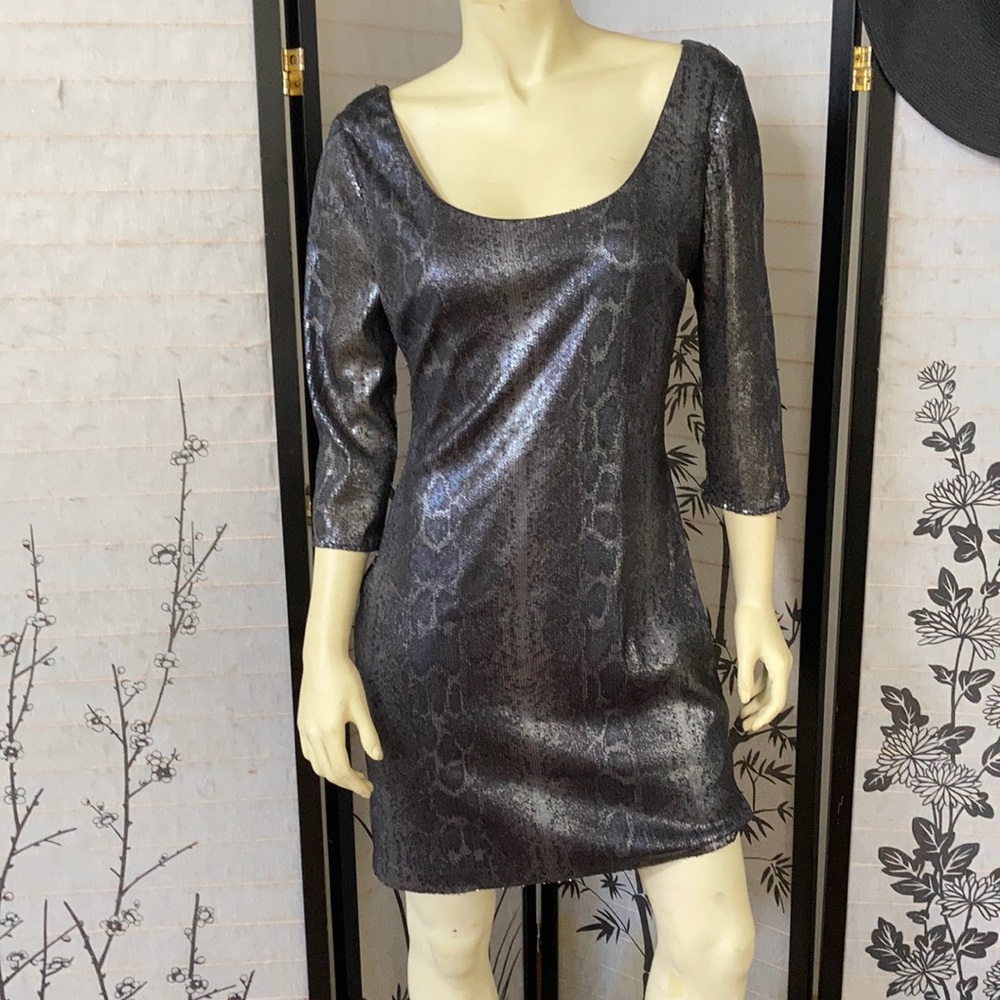 Guess  Los Angeles NWT Sequin dress sz10